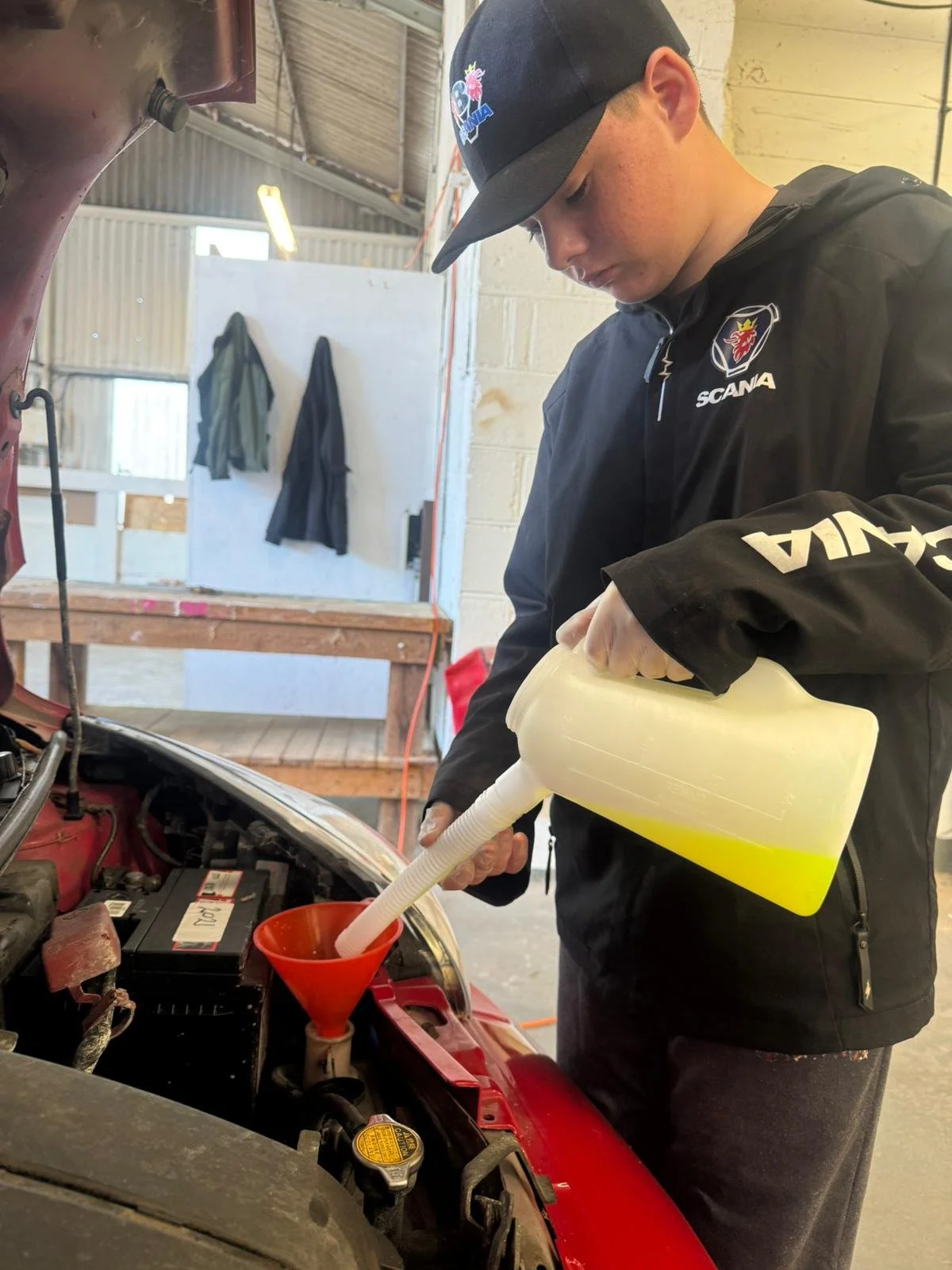 Vocational mechanics learning at Sequentis House
